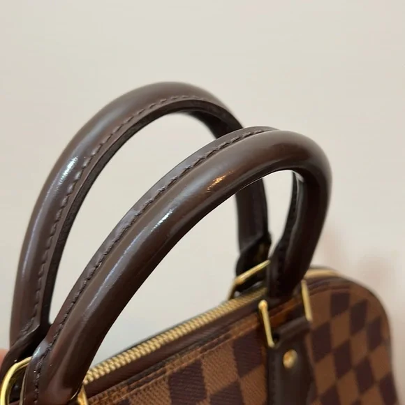 Louis Vuitton Alma PM Damier Ebene! ♥️ - Picture 4 of 15